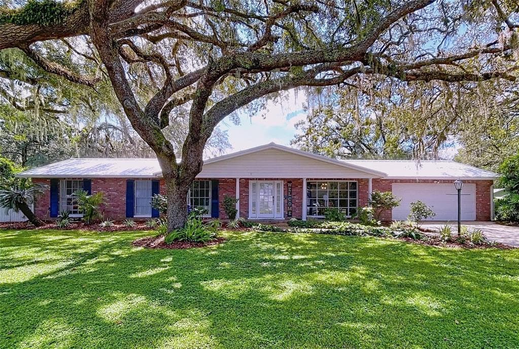 12040 RIVERHILLS DRIVE TAMPA, FL 33617