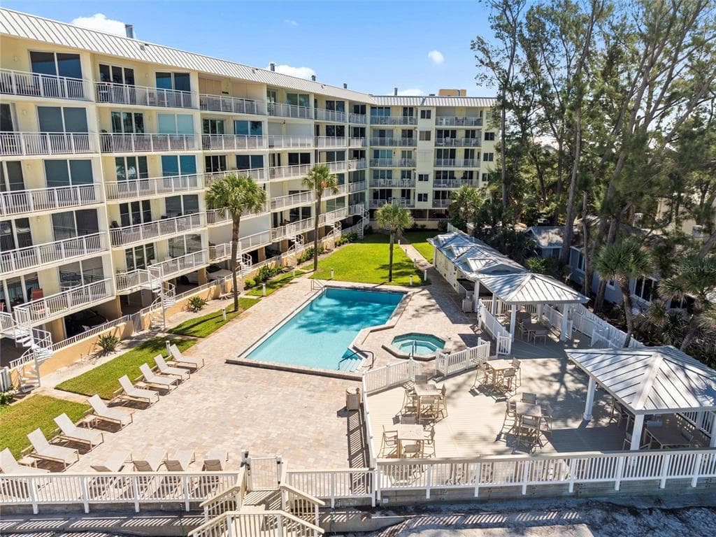 2504 GULF BOULEVARD UNIT 505