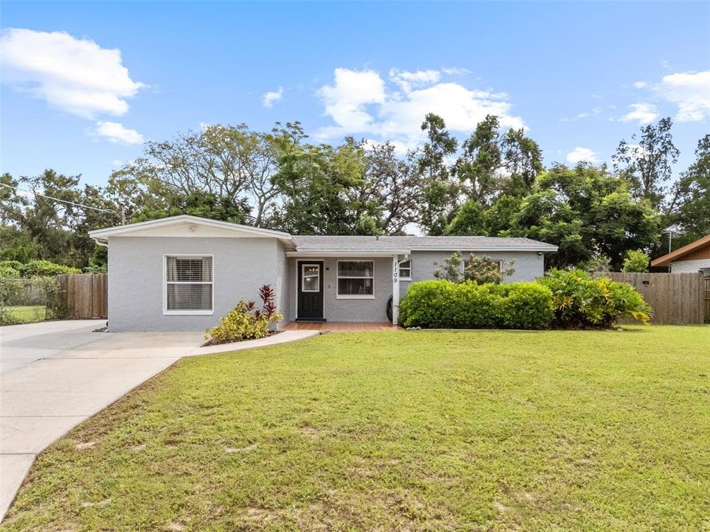 1109 W CAMELLIA DRIVE