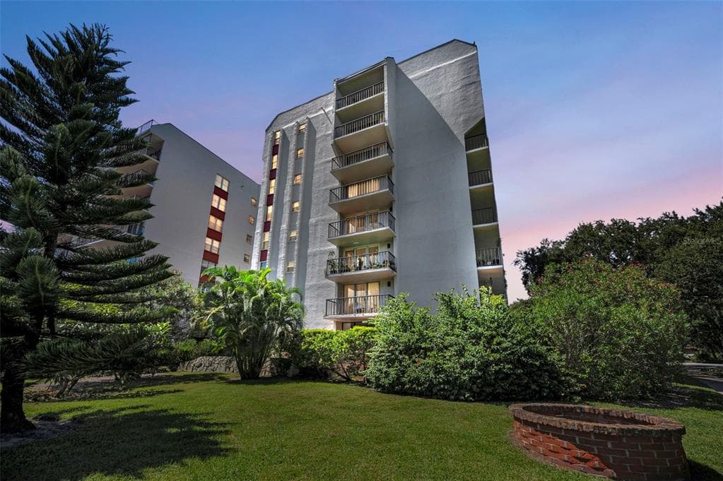 2699 SEVILLE BOULEVARD UNIT 105 CLEARWATER, FL 33764