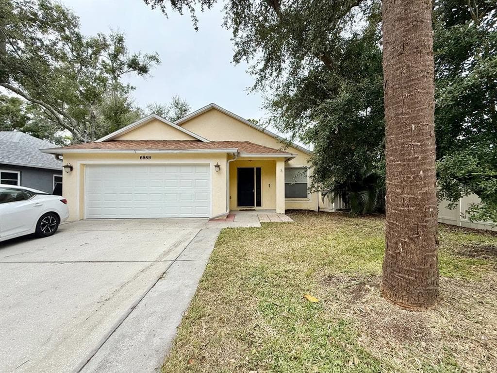 6959 S MANHATTAN AVENUE TAMPA, FL 33616