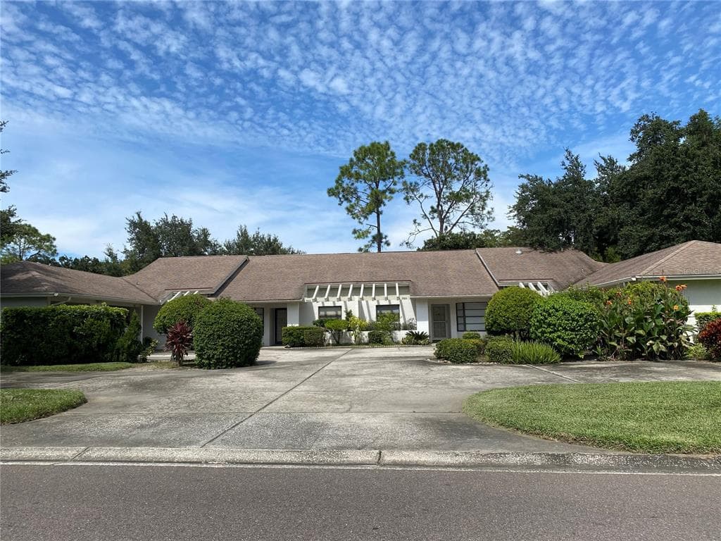 9303 GOLF VIEW DRIVE NEW PORT RICHEY, FL 34655