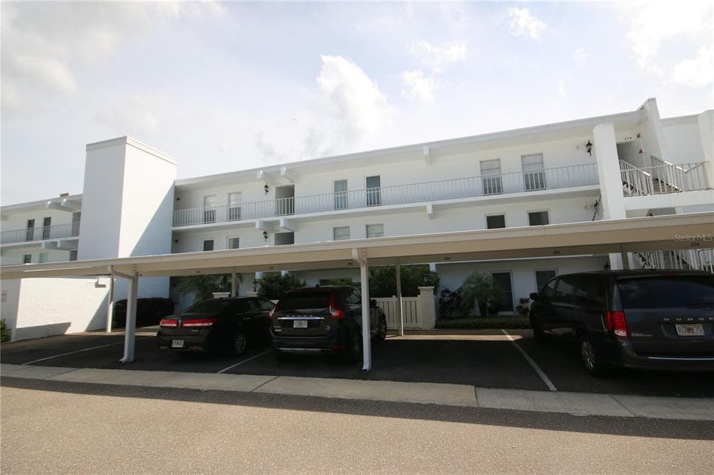 1655 S HIGHLAND AVENUE UNIT I282 CLEARWATER, FL 33756