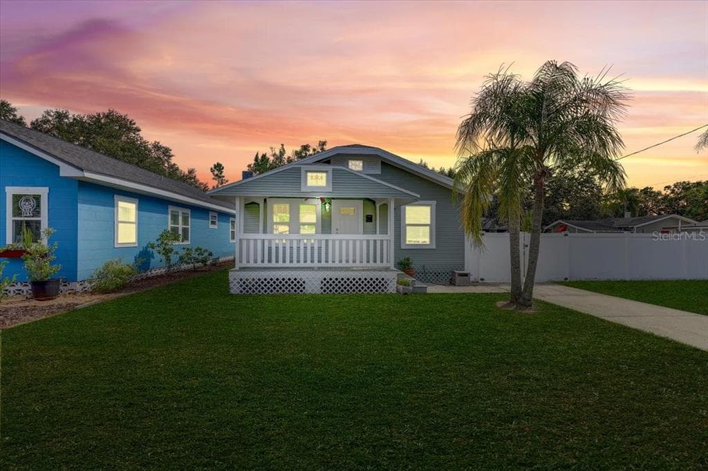 512 W IDLEWILD AVENUE TAMPA, FL 33604