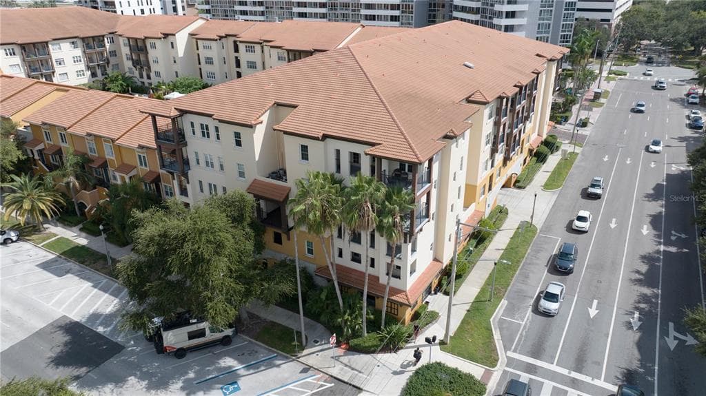 200 4TH AVENUE S UNIT 231 ST PETERSBURG, FL 33701