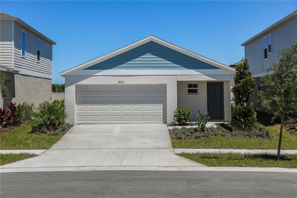 4122 GERBERA DAISY AVENUE LAKE HAMILTON, FL 33851