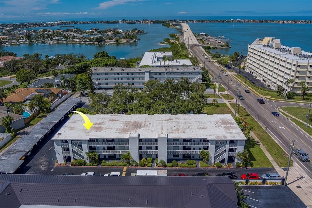 2944 W BAY DRIVE UNIT 205 BELLEAIR BLUFFS, FL 33770