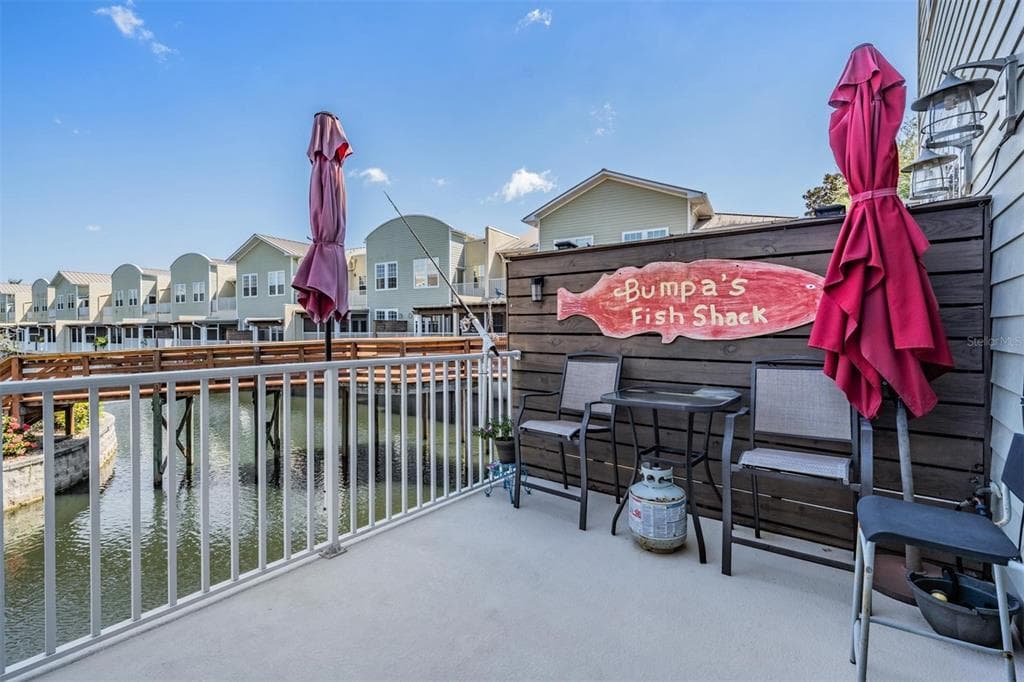 163 ATHENIAN WAY TARPON SPRINGS, FL 34689