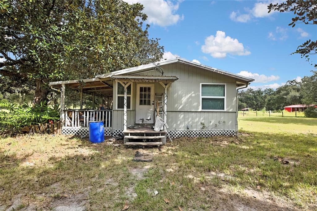2842 CR 756 WEBSTER, FL 33597
