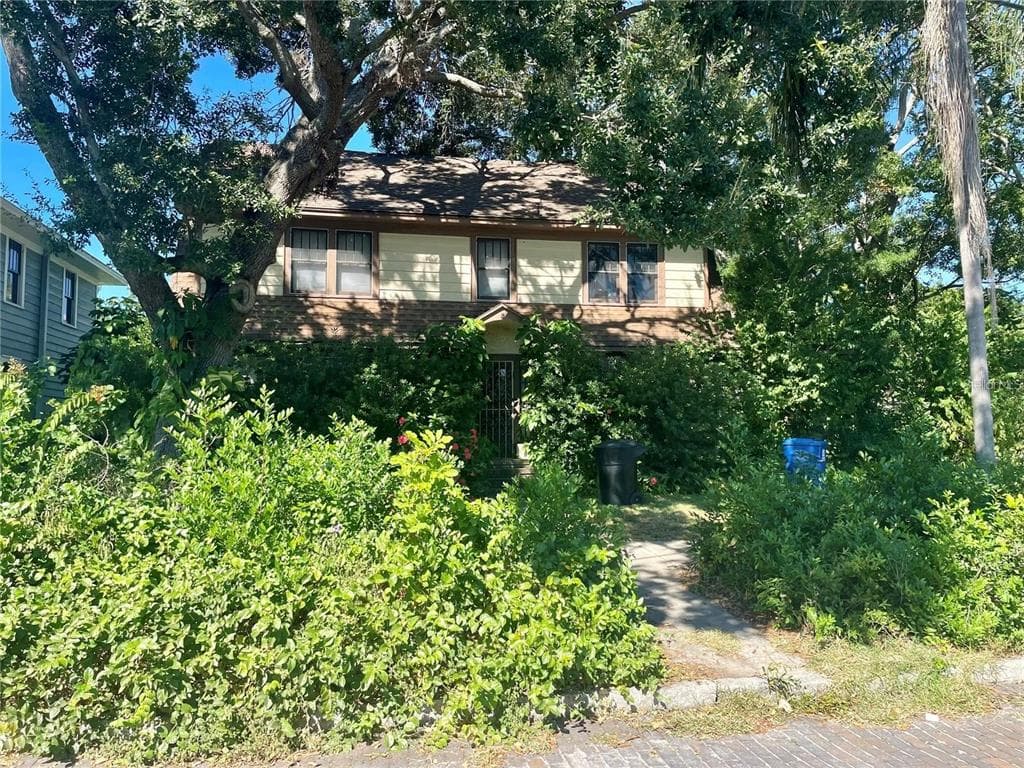 2332 5TH STREET N ST PETERSBURG, FL 33704