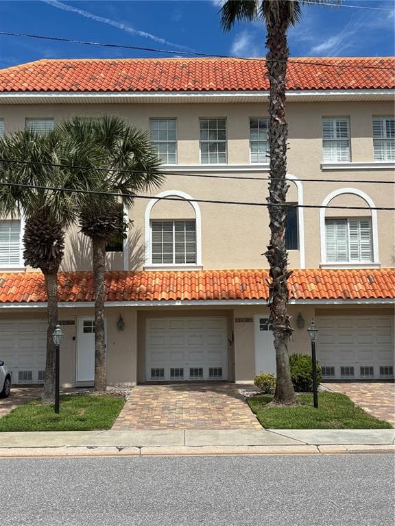 200 BRIGHTWATER DRIVE UNIT 2 CLEARWATER BEACH, FL 33767
