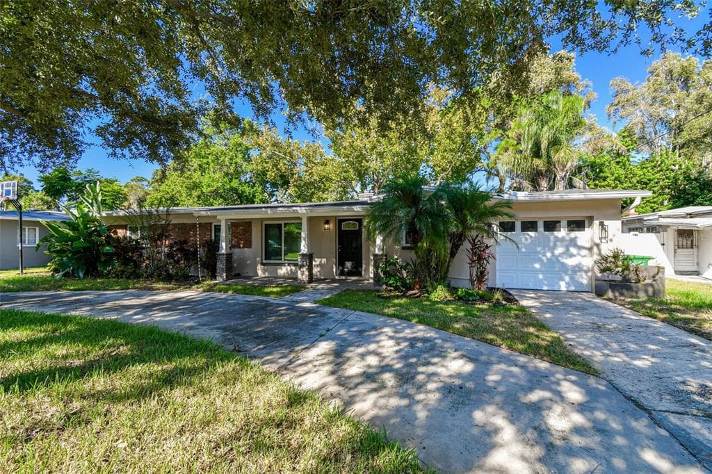 4507 S LOIS AVENUE TAMPA, FL 33611
