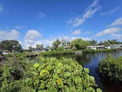 COLONIAL BAY DRIVE NOKOMIS, FL 34275