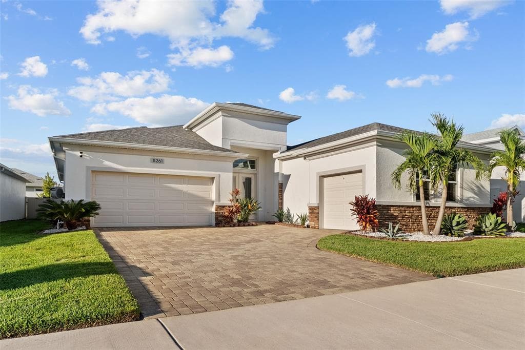 8261 IVY STARK BOULEVARD WESLEY CHAPEL, FL 33545