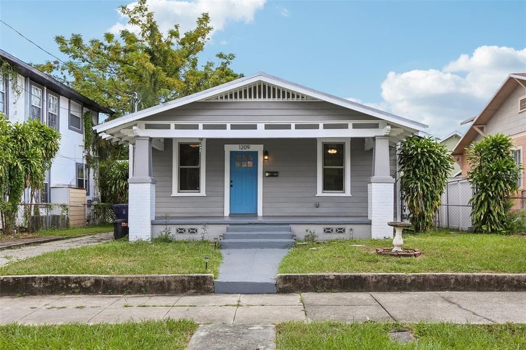 1209 E 17TH AVENUE TAMPA, FL 33605