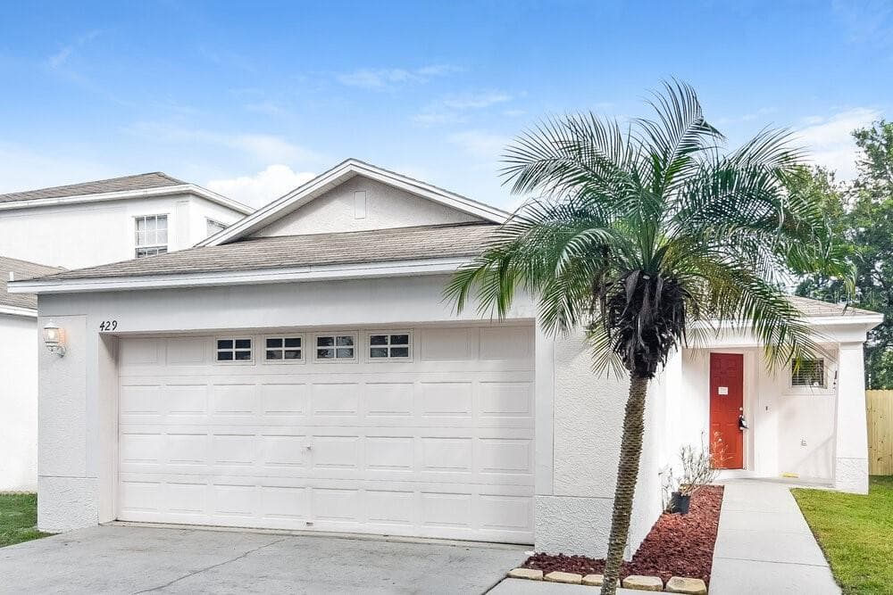 429 MAPLE POINTE DRIVE SEFFNER, FL 33584