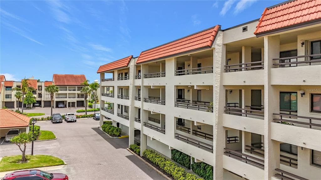 106 1ST STREET E UNIT 306 ST PETERSBURG, FL 33715