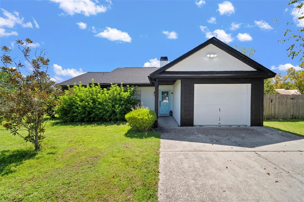4613 N COUNTRY HILLS COURT