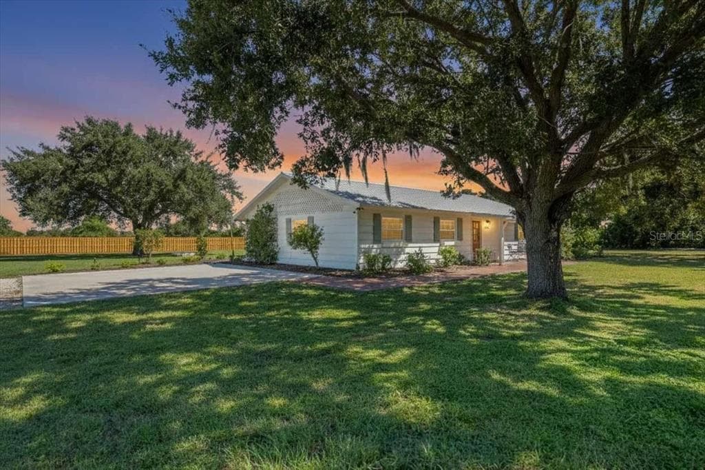 4305 57TH STREET E PALMETTO, FL 34221