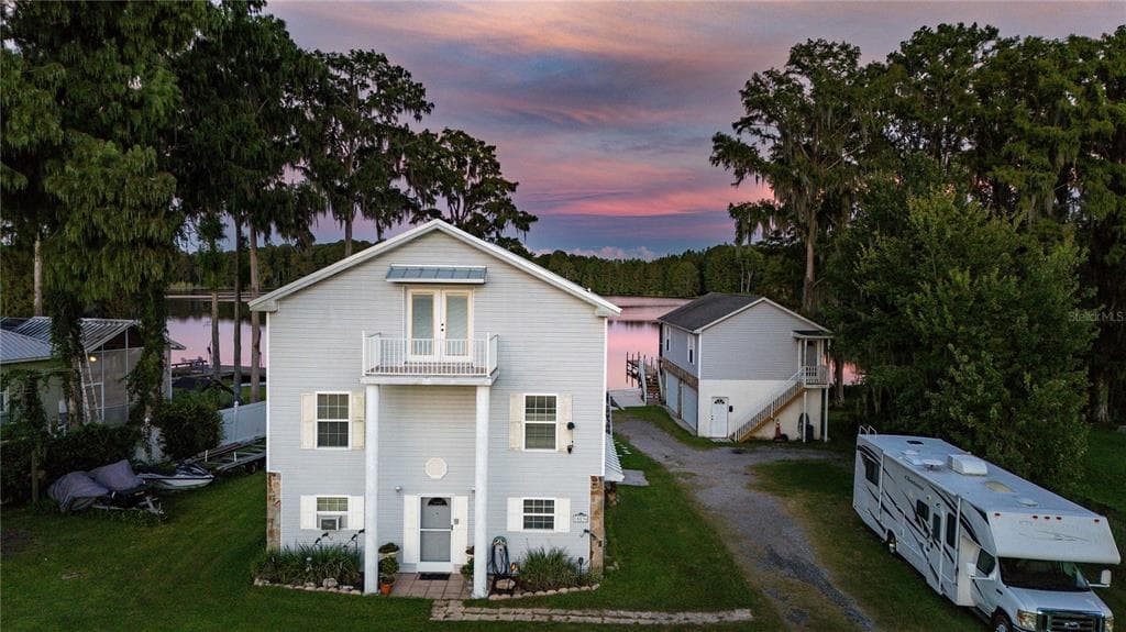 10836 LAND O LAKES BOULEVARD LAND O LAKES, FL 34638