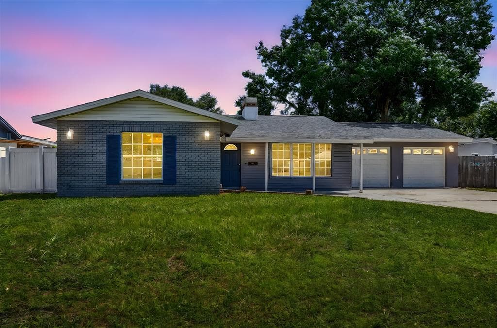7105 HALIFAX COURT TAMPA, FL 33615