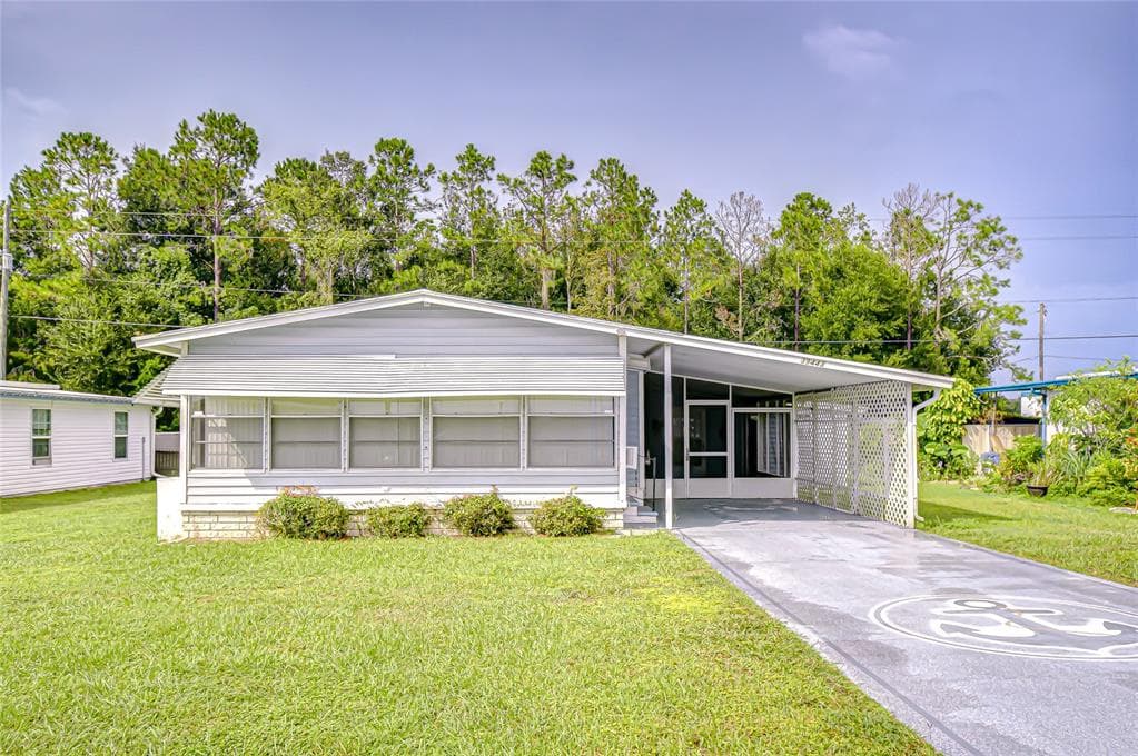 39443 ELGIN DRIVE ZEPHYRHILLS, FL 33542