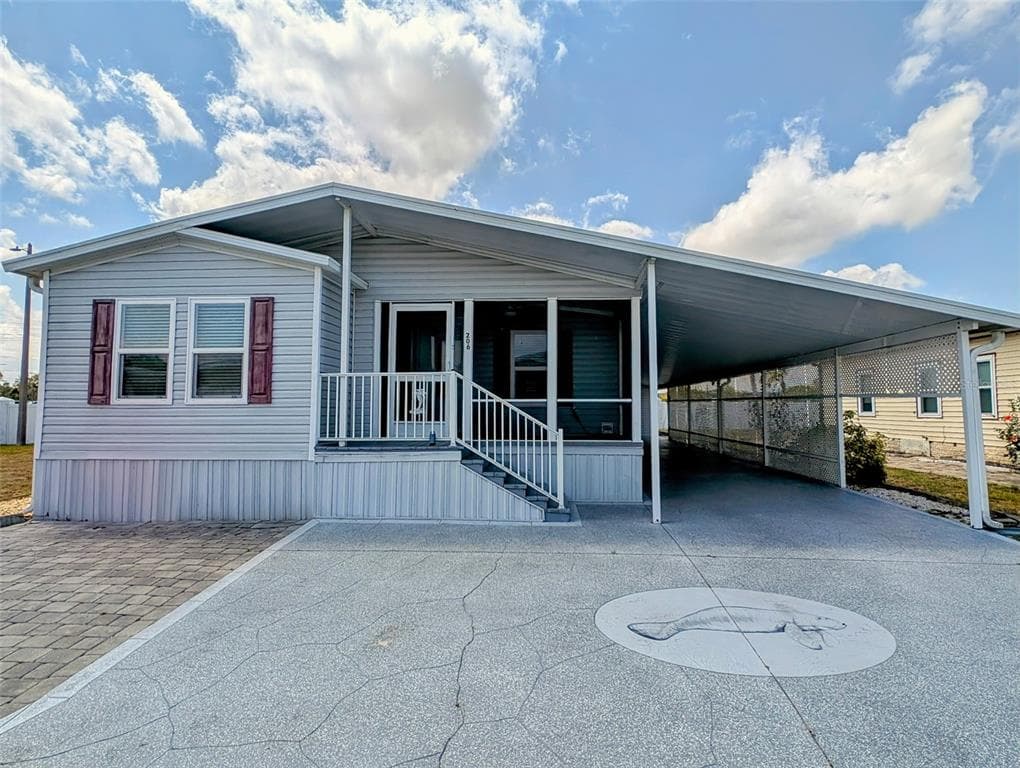 206 S PORT ROYAL LANE APOLLO BEACH, FL 33572