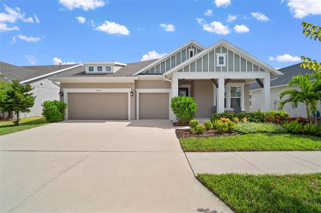 5923 SILVER SUN DRIVE APOLLO BEACH, FL 33572