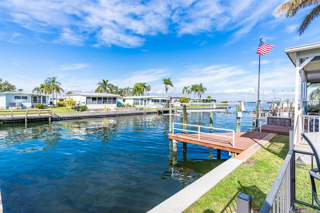 18675 US HIGHWAY 19 N UNIT 377 CLEARWATER, FL 33764