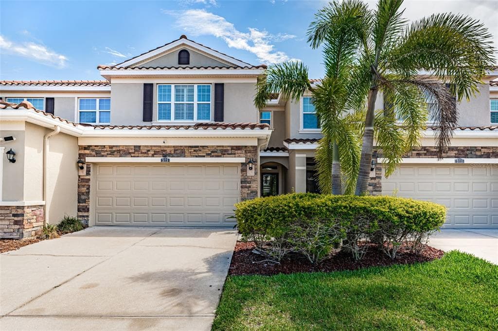 575 53RD AVENUE N ST PETERSBURG, FL 33703