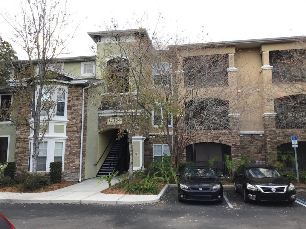 10106 COURTNEY OAKS CIRCLE UNIT 301