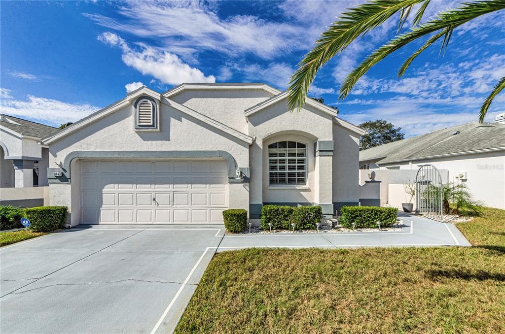 10443 CASA GRANDE CIRCLE SPRING HILL, FL 34608