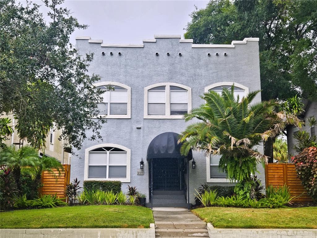 209 S WESTLAND UNIT B TAMPA, FL 33606