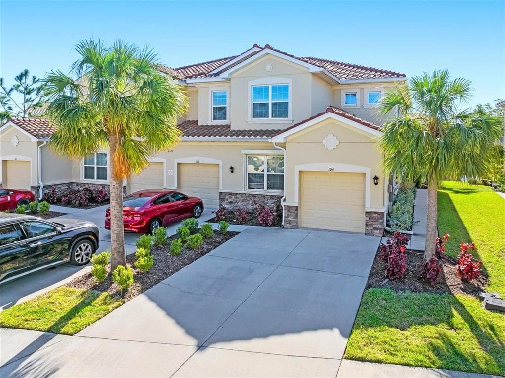 8323 ENCLAVE WAY UNIT 104 SARASOTA, FL 34243