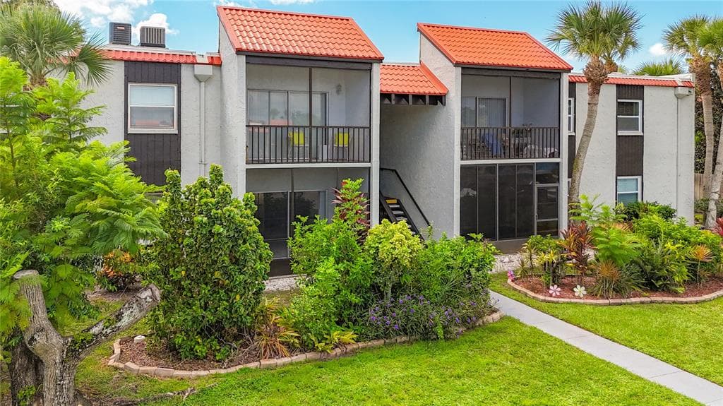 3283 BENEVA ROAD UNIT 101 SARASOTA, FL 34232
