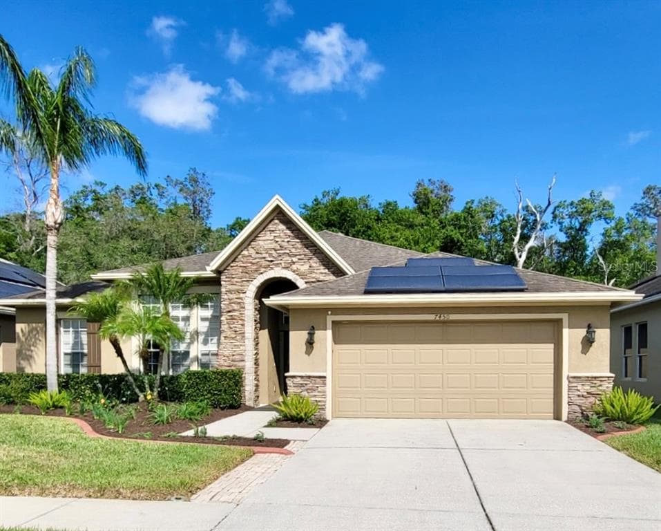 7450 AMBLESIDE DR LAND O LAKES, FL 34637