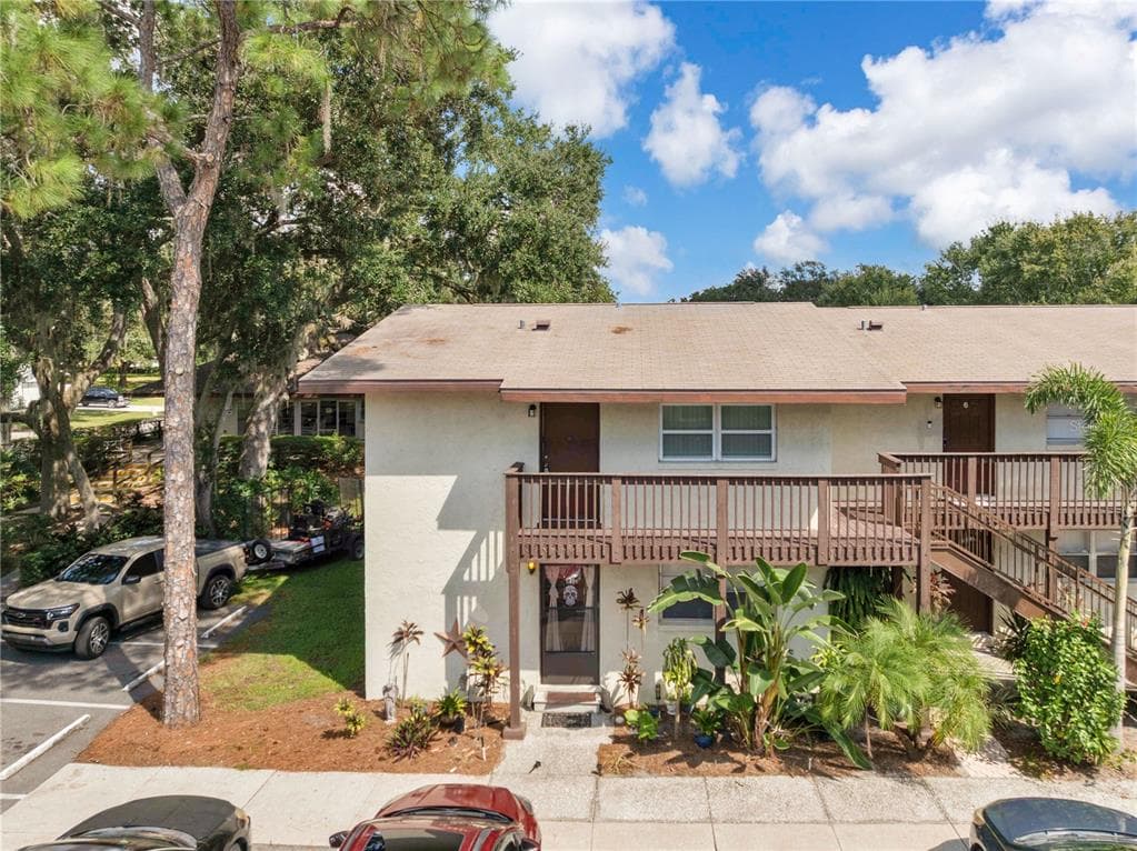 141 FERNERY ROAD UNIT B5 LAKELAND, FL 33809