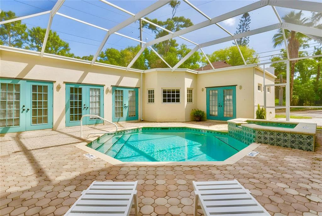 5620 29TH AVENUE S UNIT B GULFPORT, FL 33707