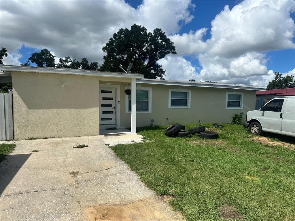 707 LIME TREE ROAD TAMPA, FL 33619
