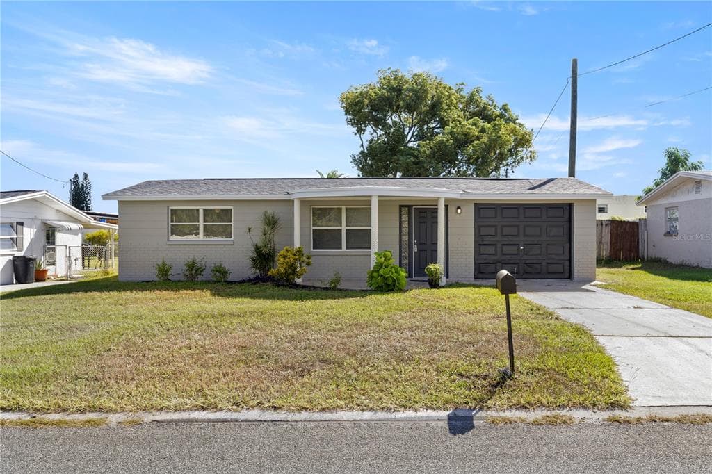 9030 UNICORN AVENUE PORT RICHEY, FL 34668