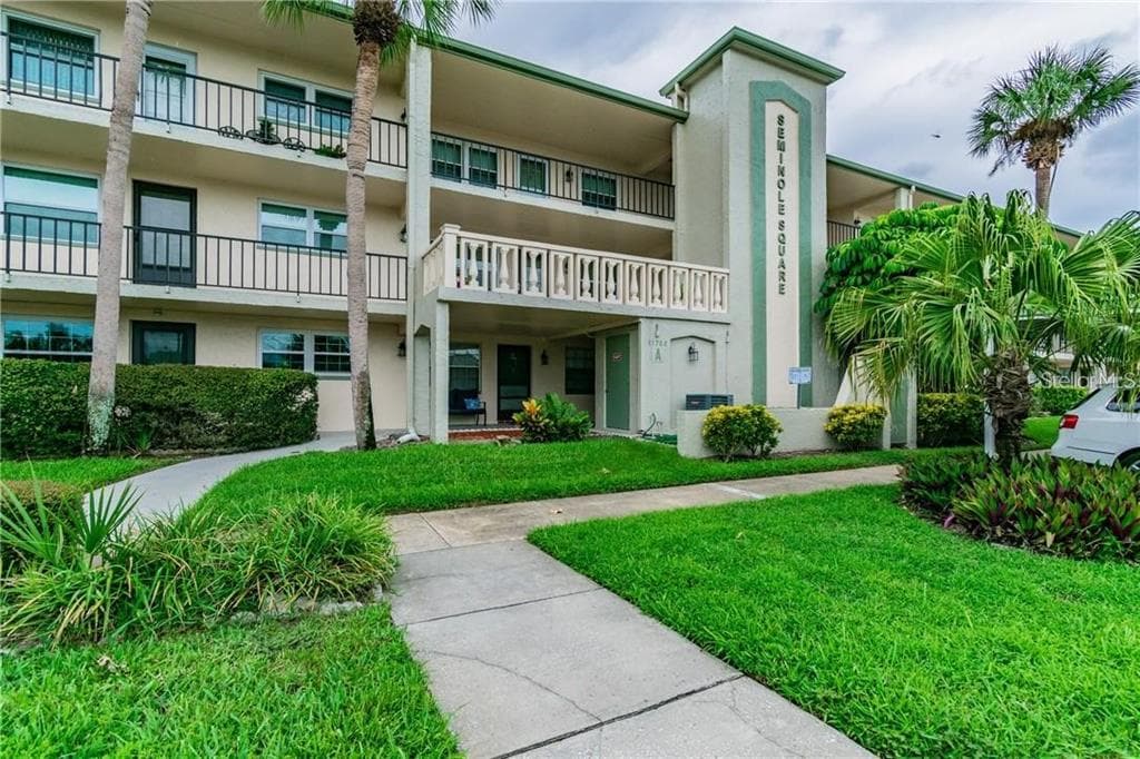 11700 PARK BLVD UNIT 104 SEMINOLE, FL 33772