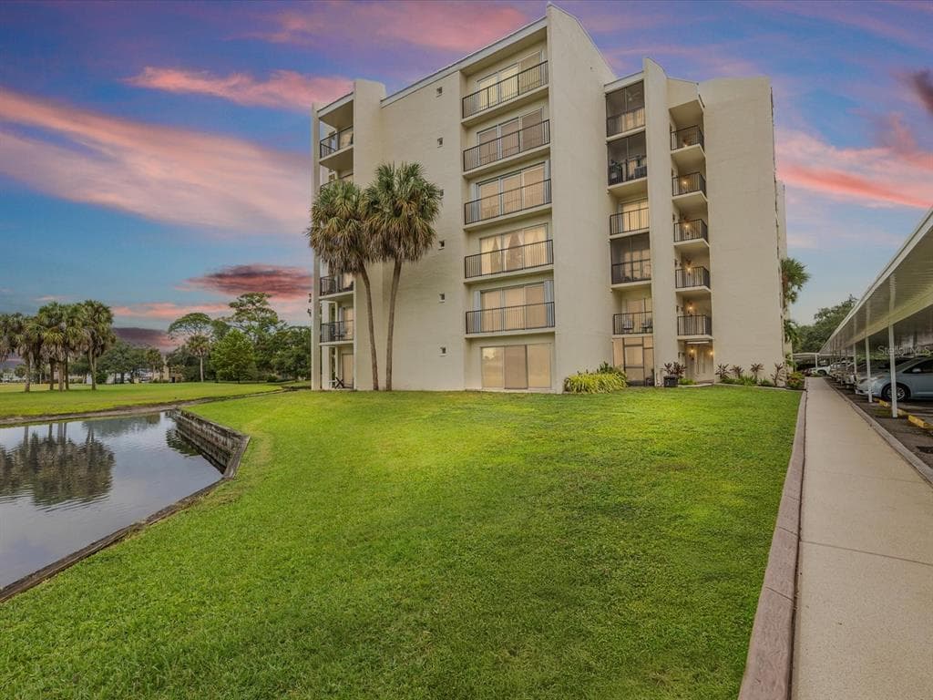 225 COUNTRY CLUB DRIVE UNIT 1211 LARGO, FL 33771