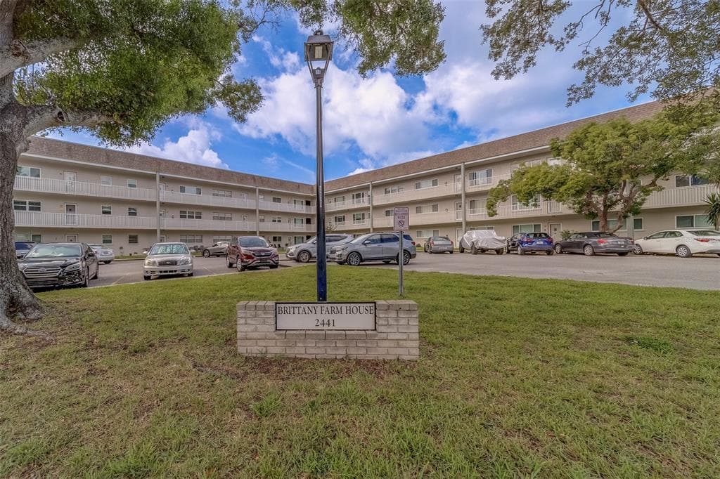 2441 PERSIAN DRIVE UNIT 61 CLEARWATER, FL 33763
