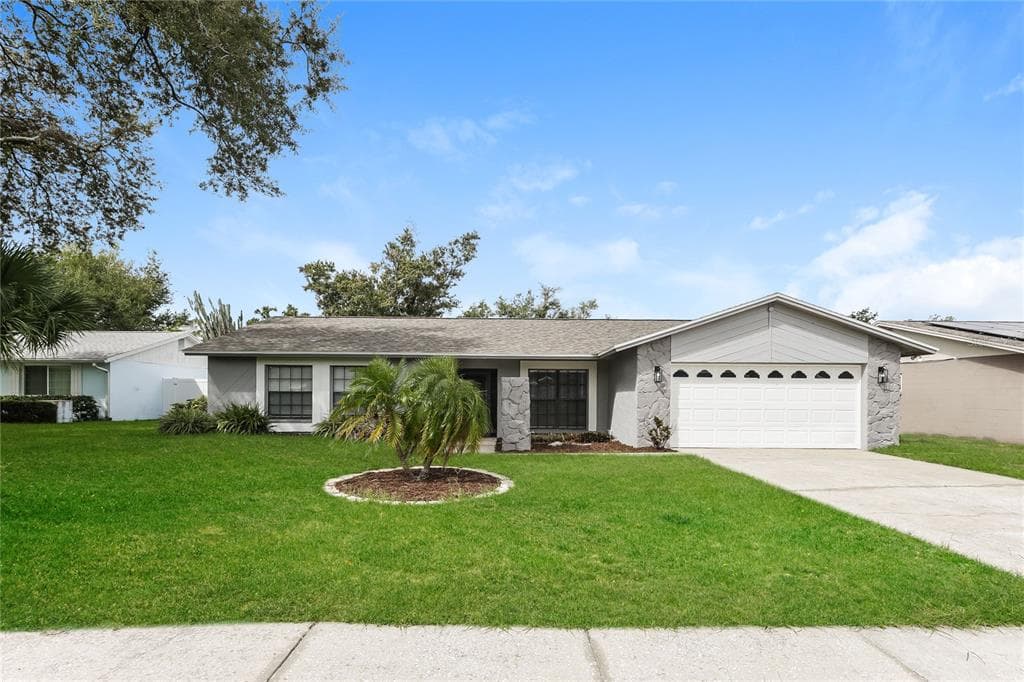 3705 CASABA LOOP VALRICO, FL 33596