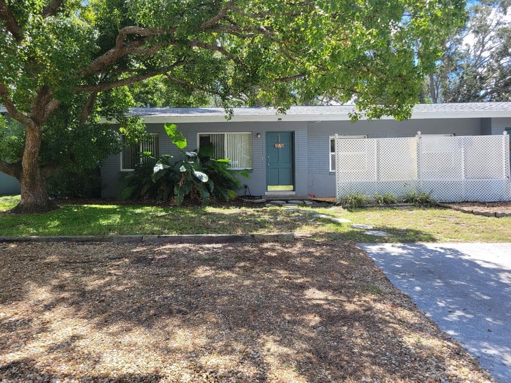 3024 CLIFTON TERRACE LARGO, FL 33770