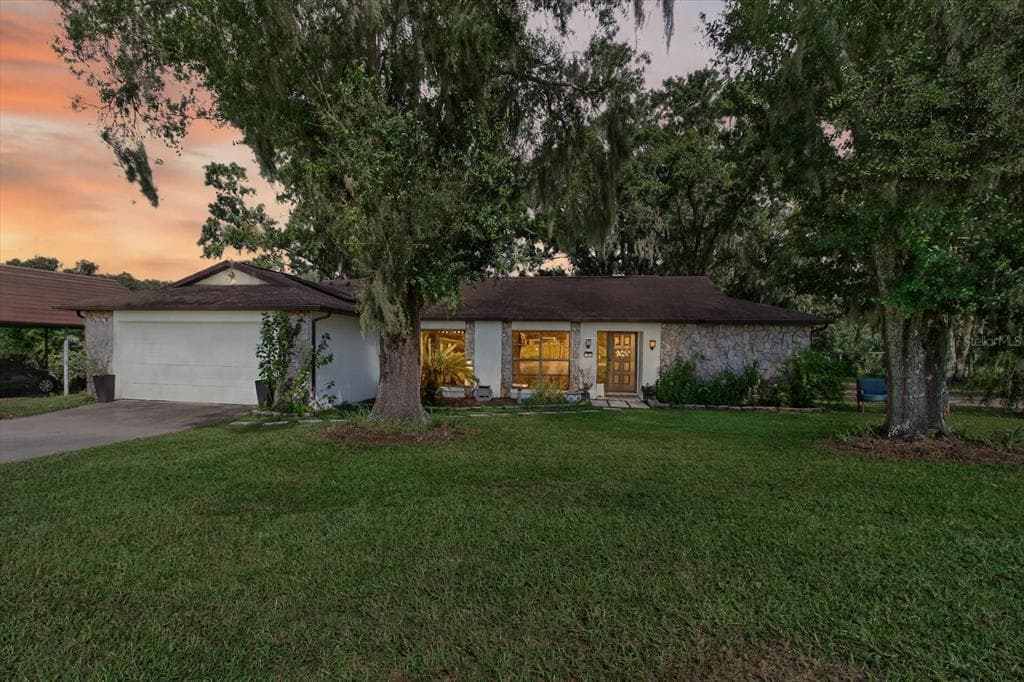 1704 STREETMAN ACRE LANE