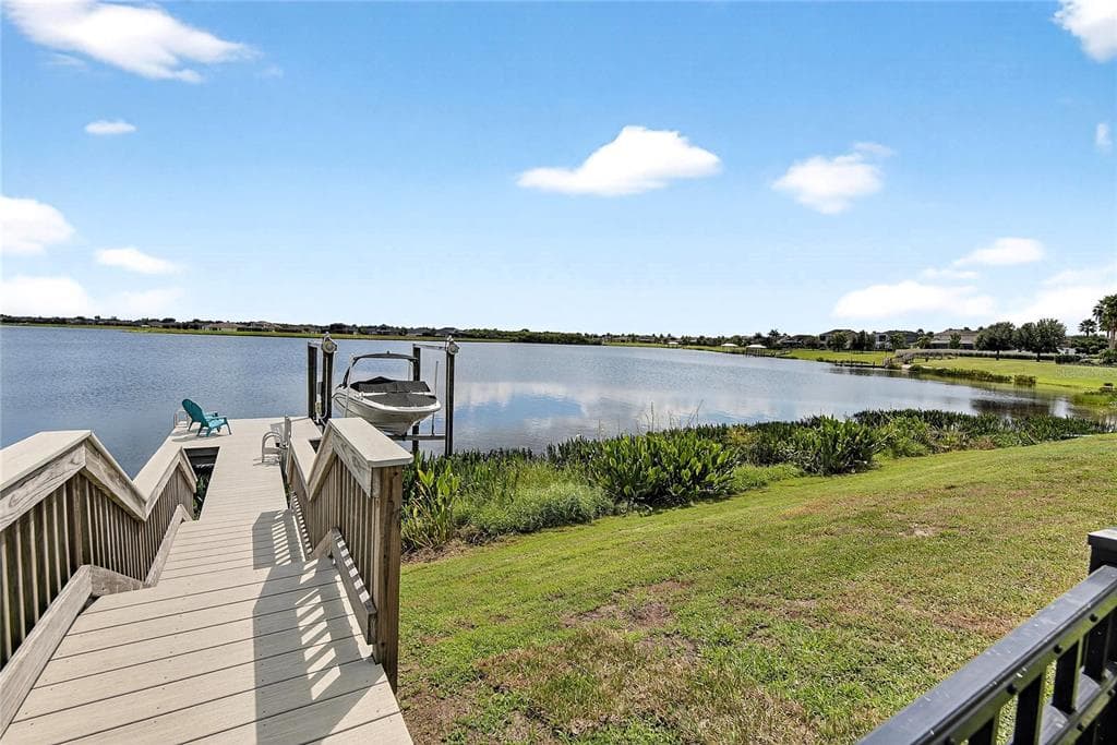 11321 LAKE LUCAYA DRIVE RIVERVIEW, FL 33579