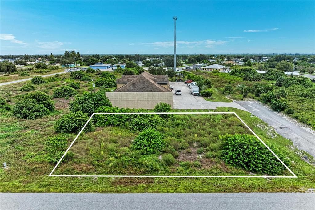3090 CARDIFF STREET PUNTA GORDA, FL 33983