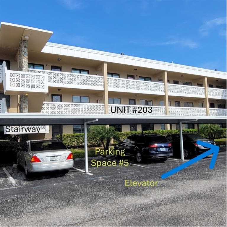 4920 LOCUST STREET NE UNIT 203 ST PETERSBURG, FL 33703