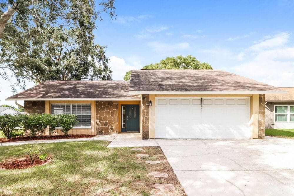 7521 COMO DRIVE NEW PORT RICHEY, FL 34655
